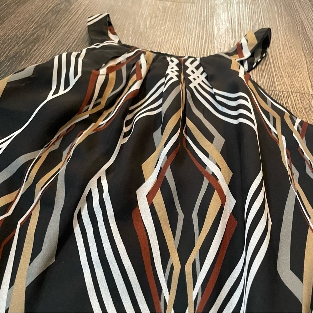 Le Chateau Vintage Pleated Blouse Wave Pattern High Neck Size S​​​​​​​​​​​​​ - Picture 5 of 7